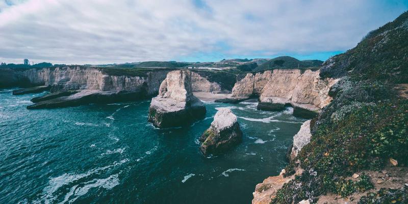 智慧城市的“电力心脏”:美迪电池如何以锂电技术重塑应急供电体系