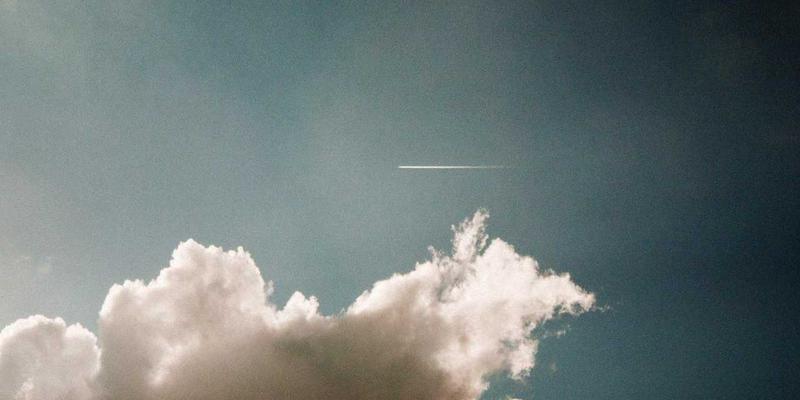 智能续航新纪元:美迪电池如何用AI算法重塑通信电源储能寿命